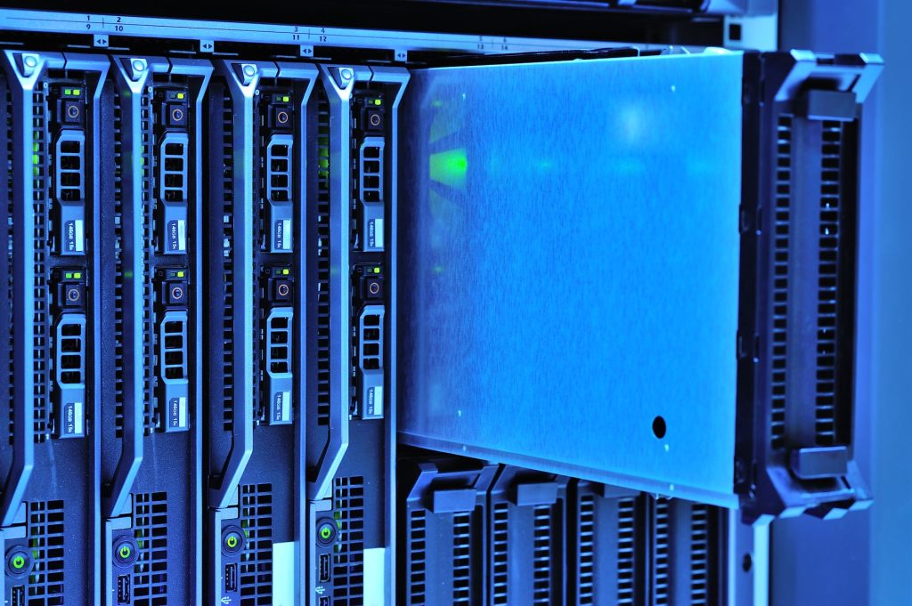 Linux vs Windows Server: Which Should You Choose
